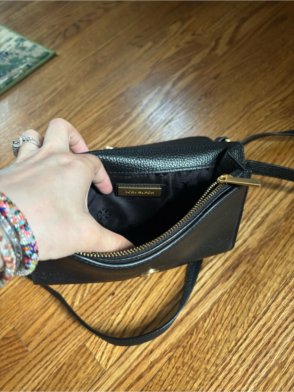 Tory Burch Black Pebbled Leather Crossbody with Gold Logo - Picture 5 of 5